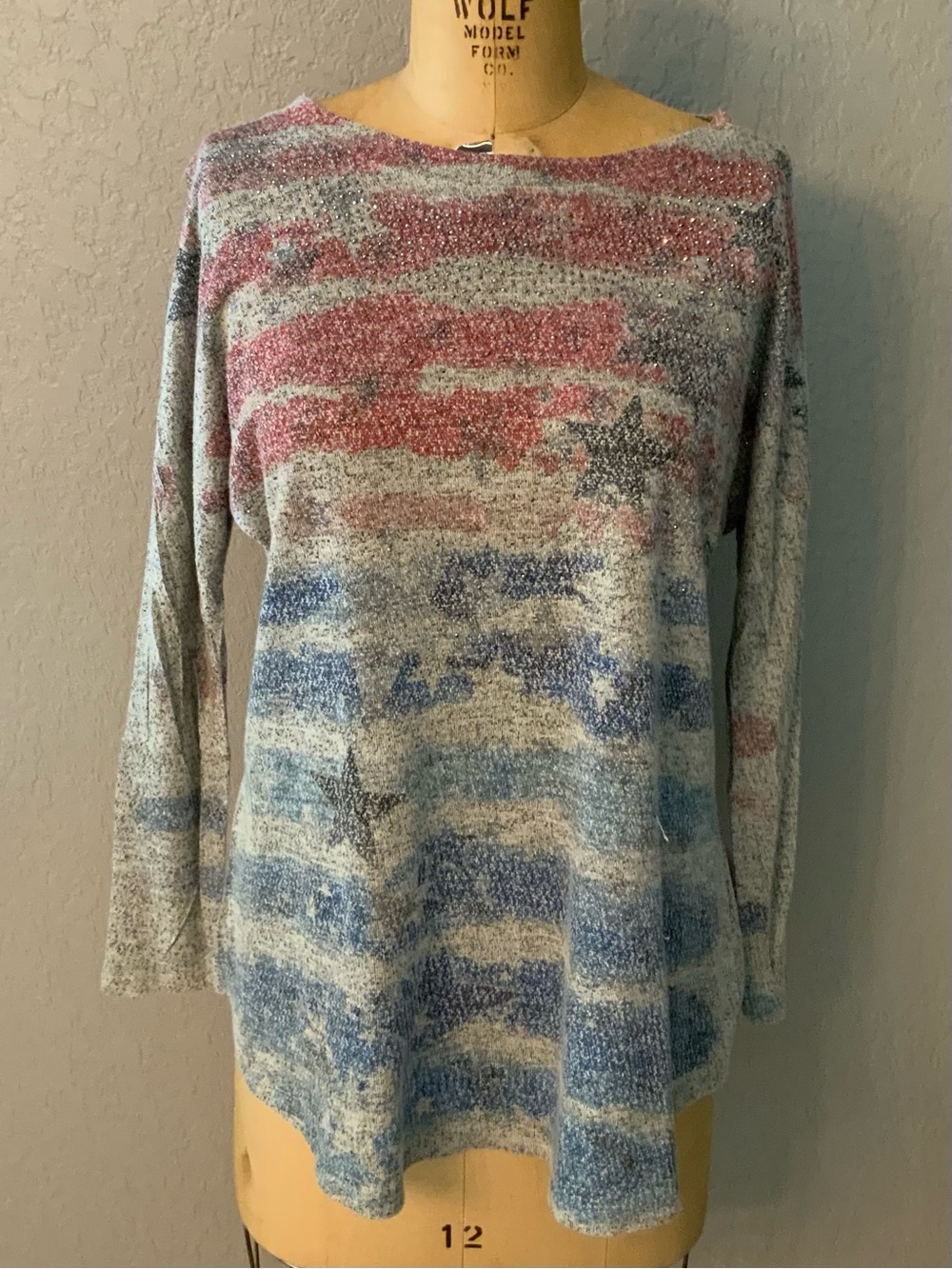 Cozy Long Sleeve Star-Stripe Sweater Top - Blue & Red, size Medium